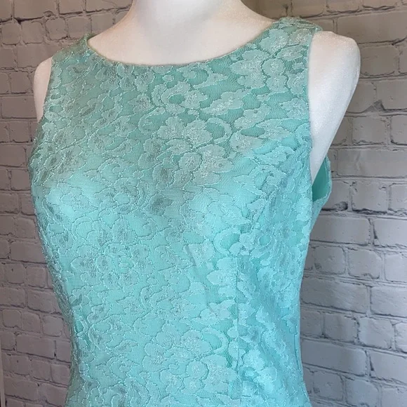 Speechless Lace Green Dress - Picture 4 of 7